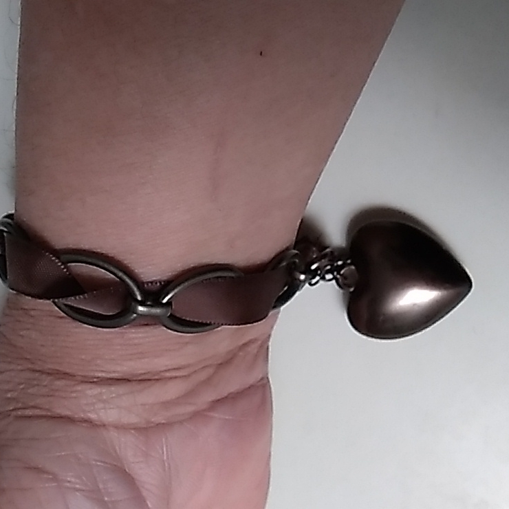Vintage Brown Ribbon Bracelet With 2inch Puff Heart 32$